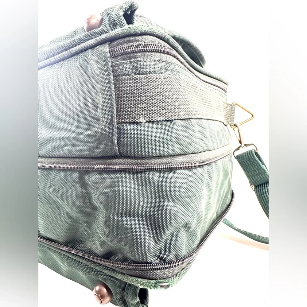 Tumi Vintage Green Ballistic Nylon Large Messenger Briefcase Laptop Bag Travel